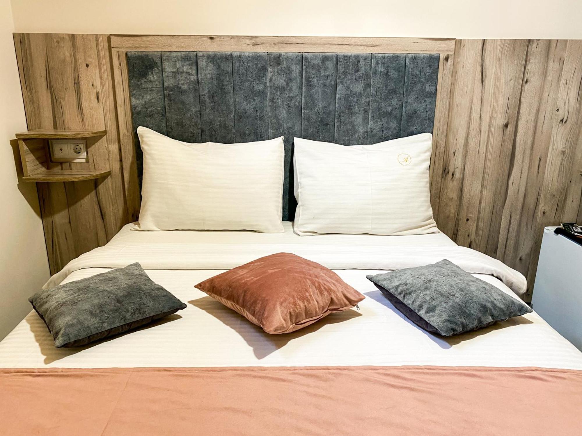 Alex Hotel Ereván Habitación foto
