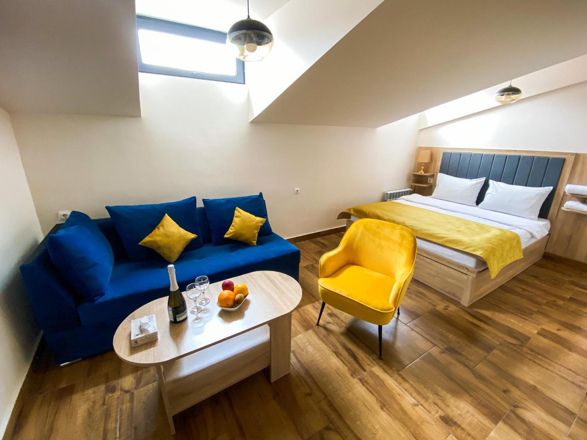 Alex Hotel Ereván Habitación foto