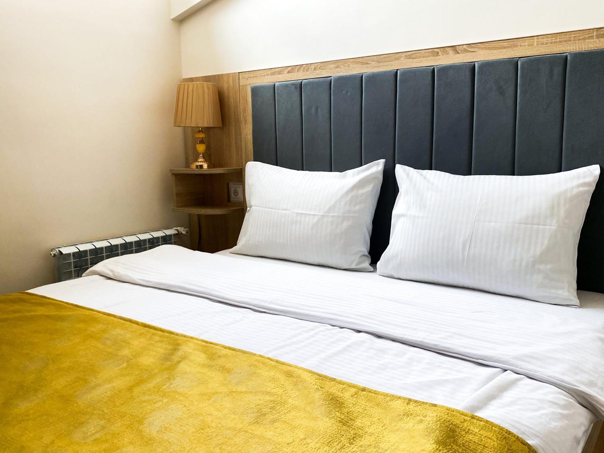 Alex Hotel Ereván Habitación foto